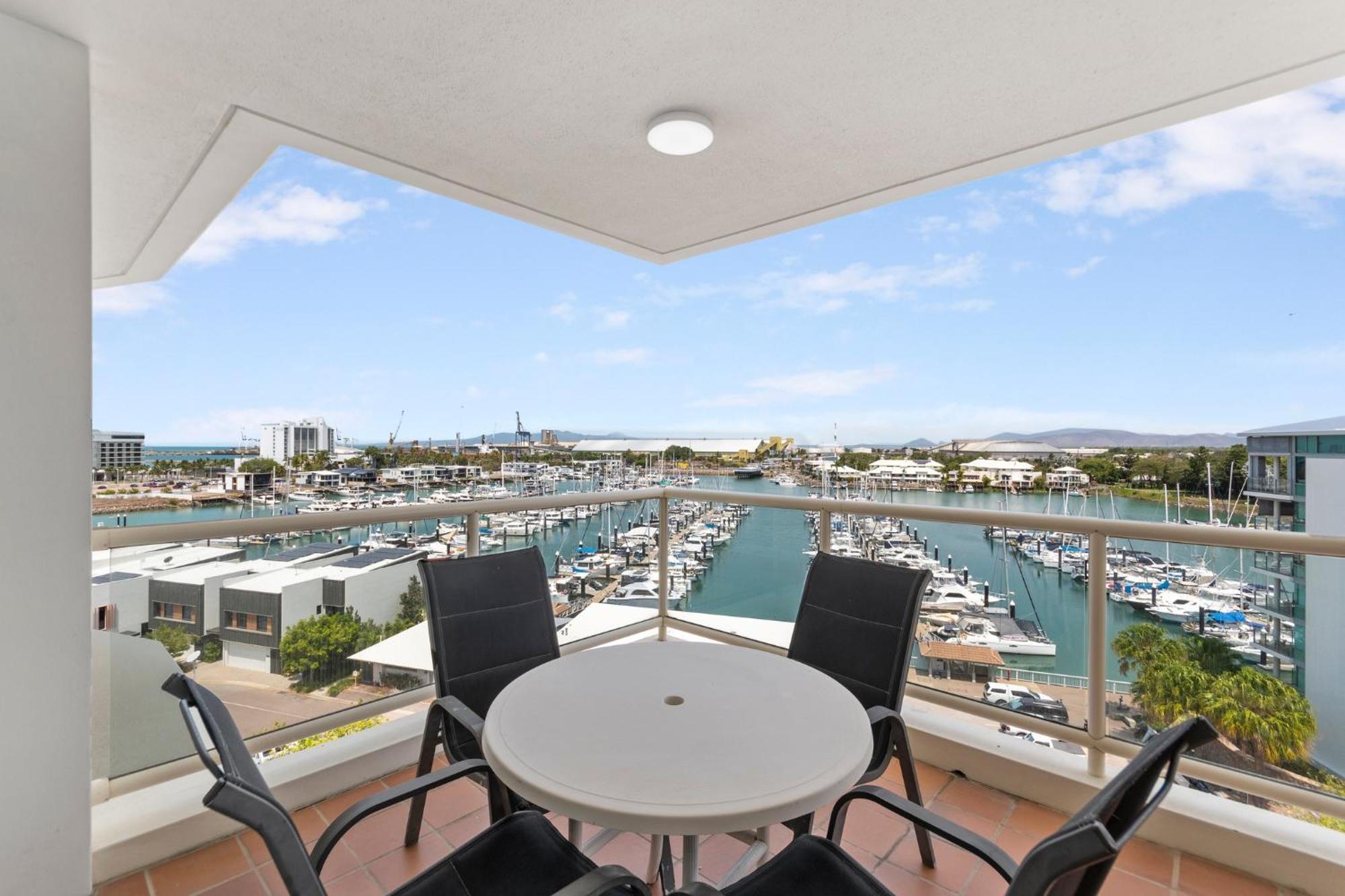 Mariners North Holiday Apartments Таунсвилл Экстерьер фото